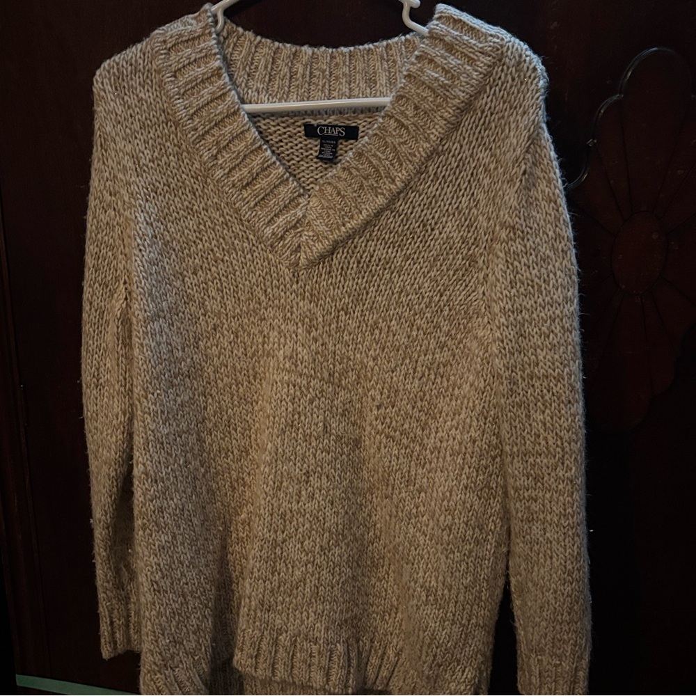 Chaps Women's V-Neck Sweater in Cream